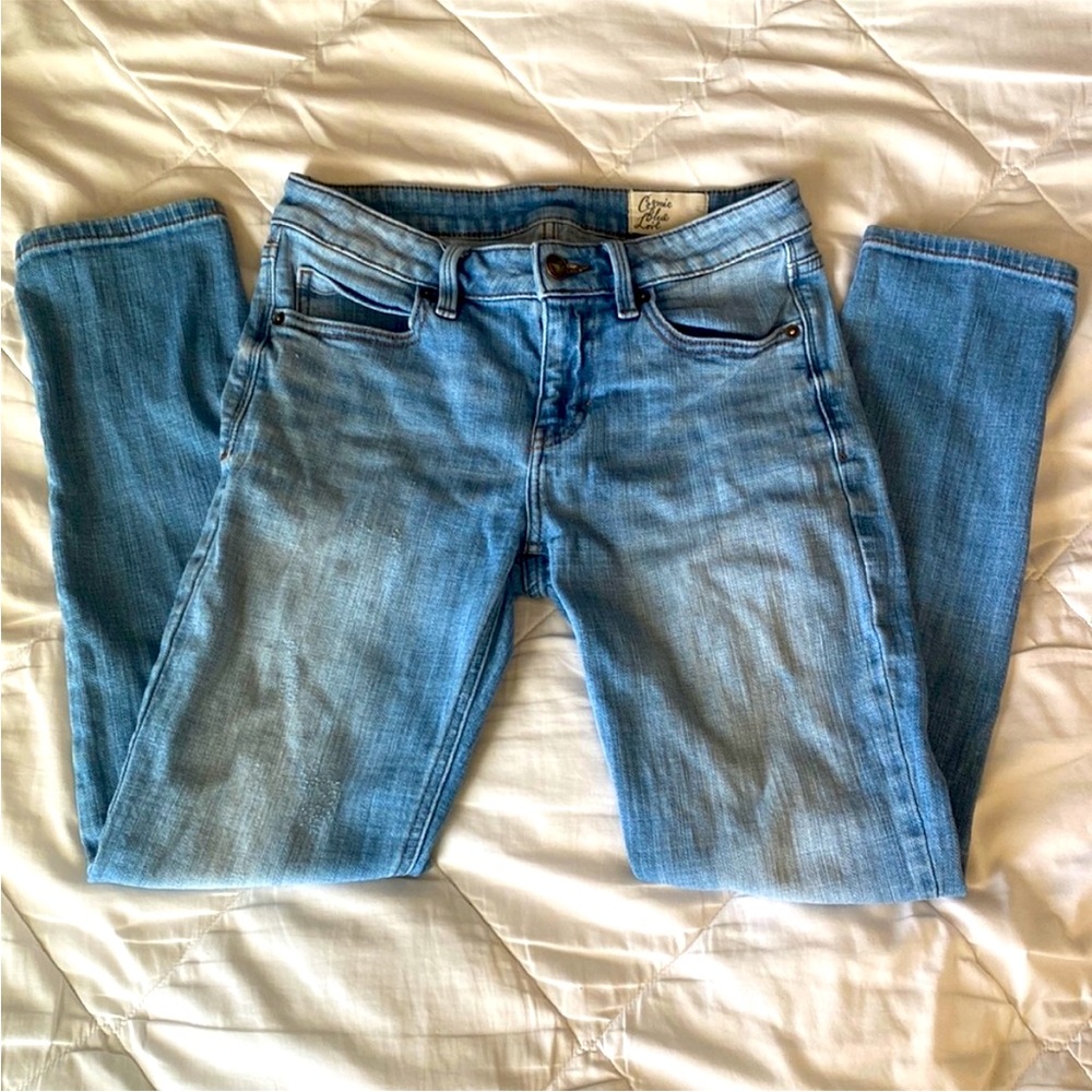 Cosmic Blue Love denim in size 28